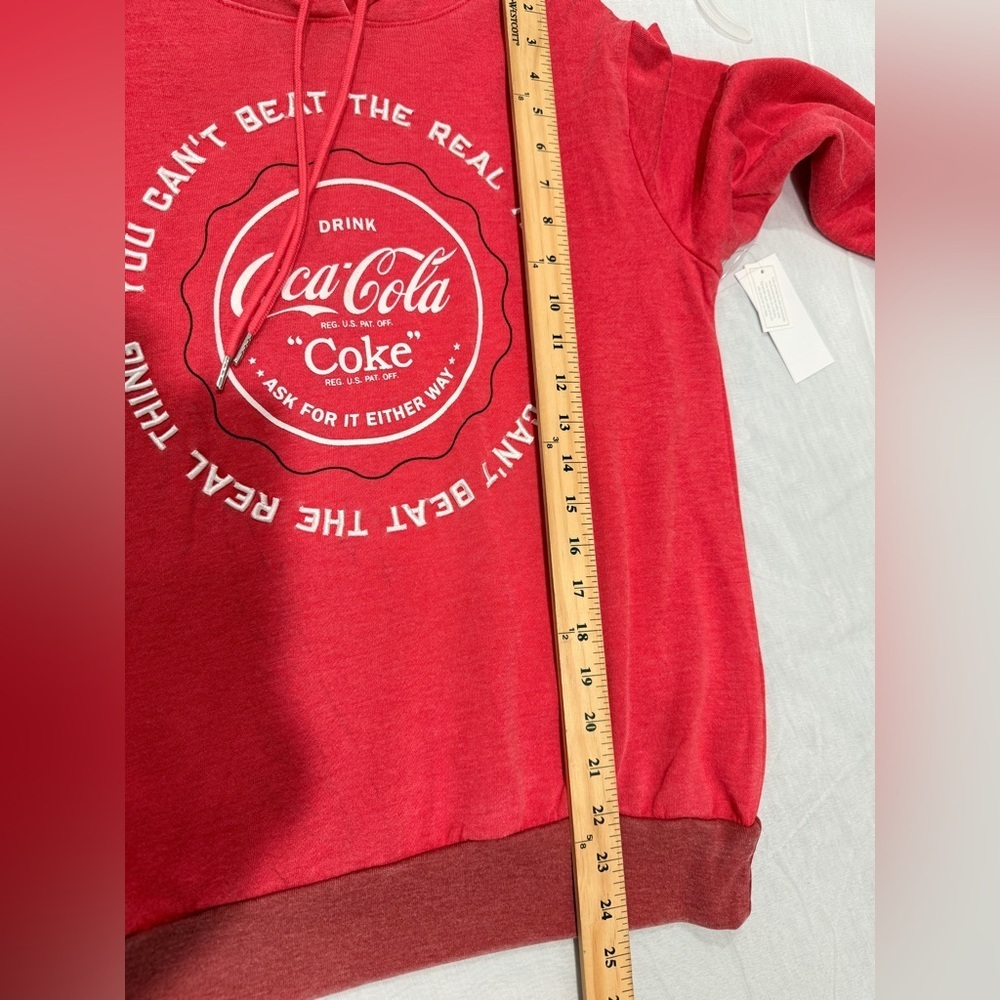 Coca Cola Junior's Logo You Can't Beat The Real Thing Graphic Sweater XL NWT - Picture 5 of 10